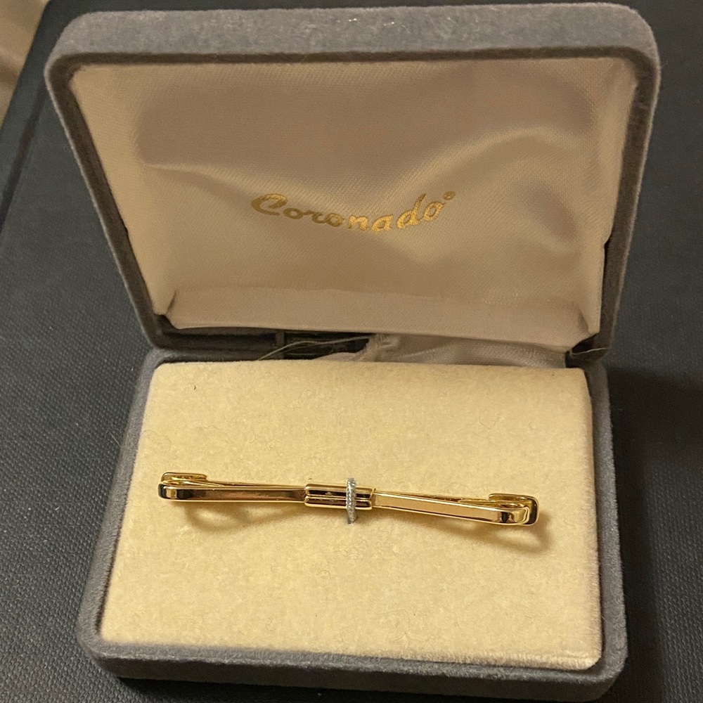 Vintage 60s 1960s MCM Mid Century Modern Corona Gold tone tie tack clip NEW box